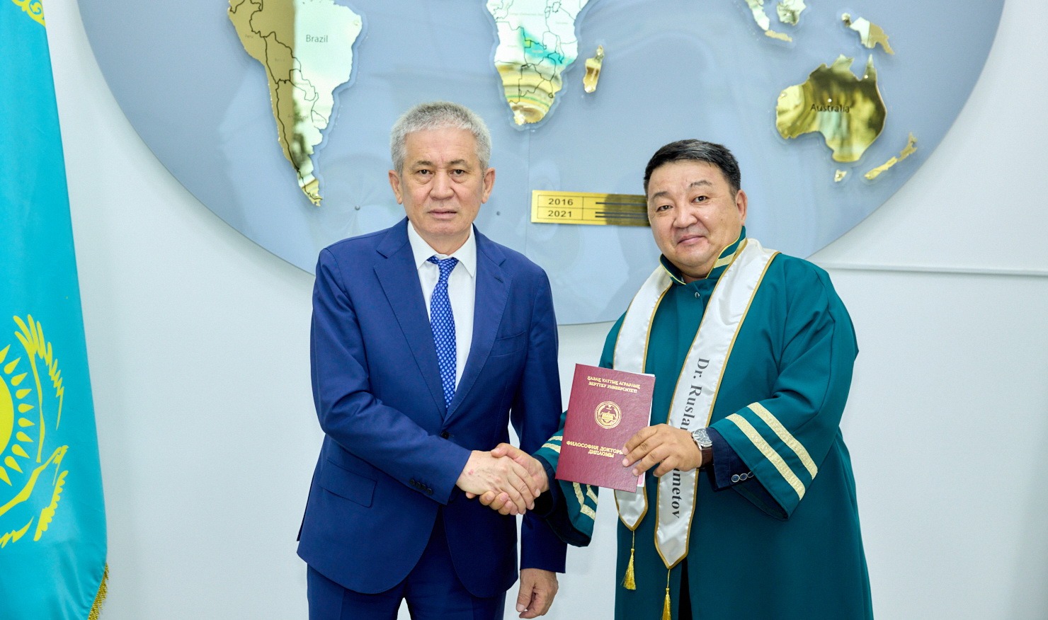 KazNARU ЖАС ҒАЛЫМДАРЫНА PhD ДИПЛОМДАРЫ ТАБЫСТАЛДЫ